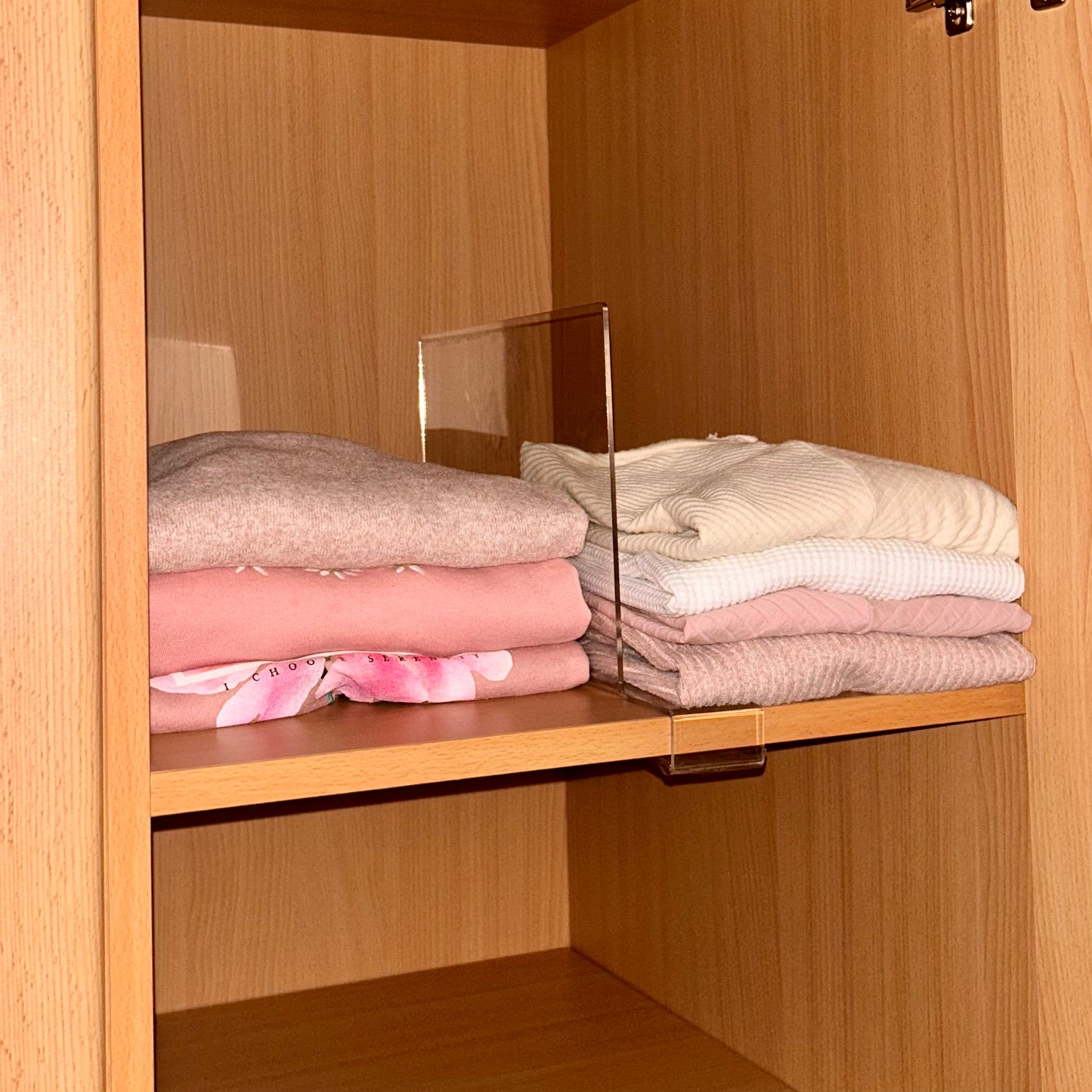 Shelf divider