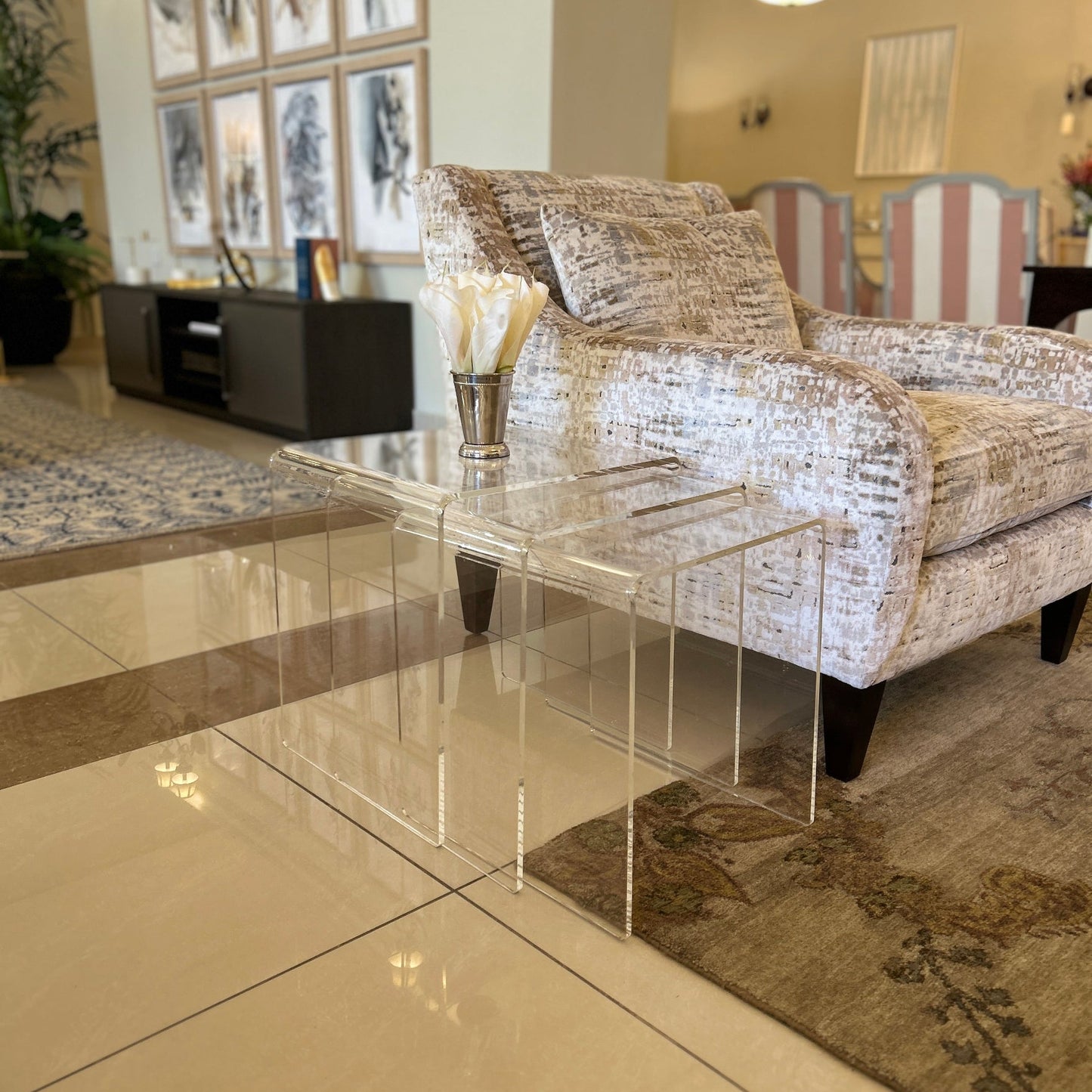 Acrylic service tables set