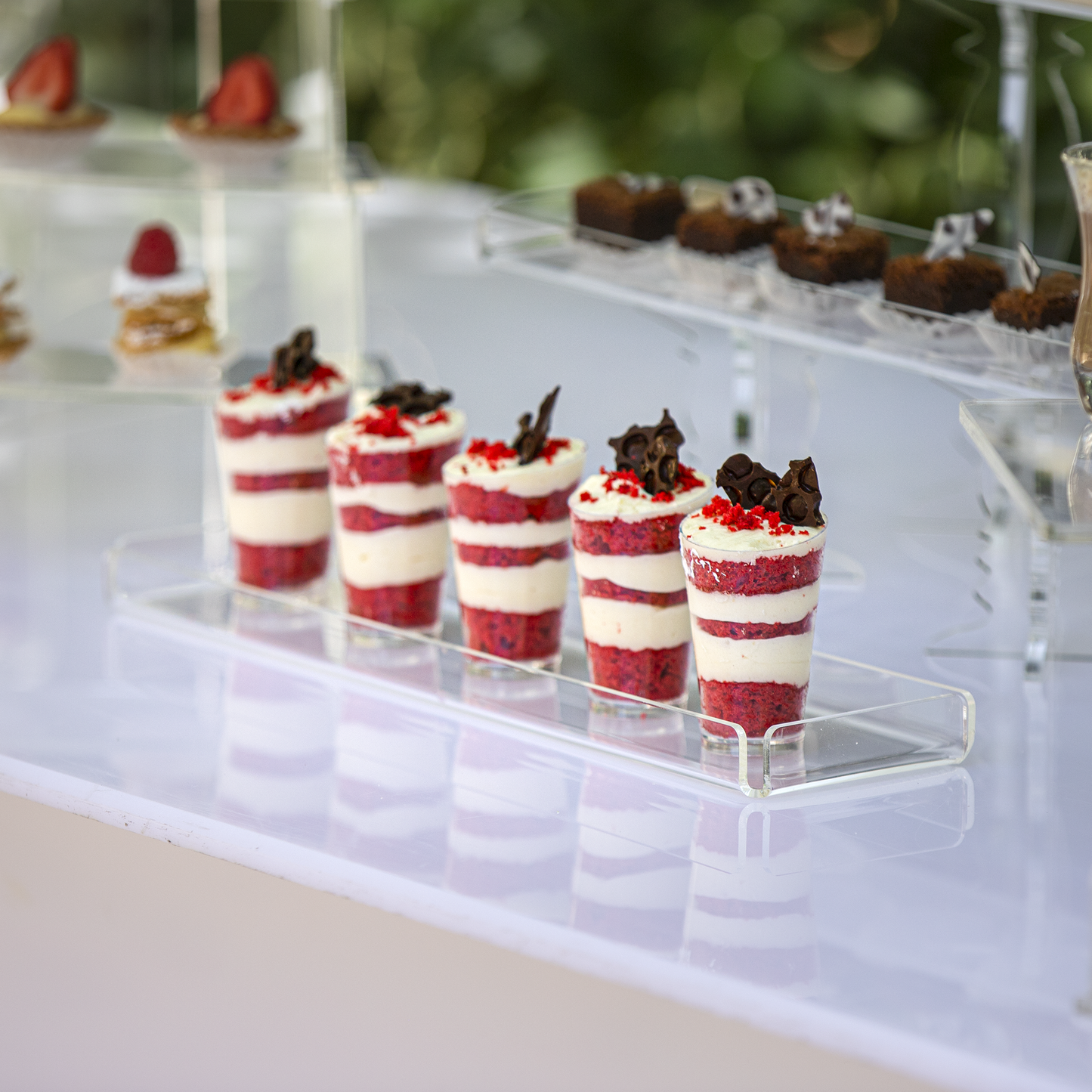 Trays with X base set of 3