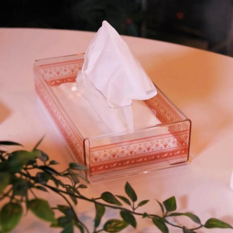 Tissue box